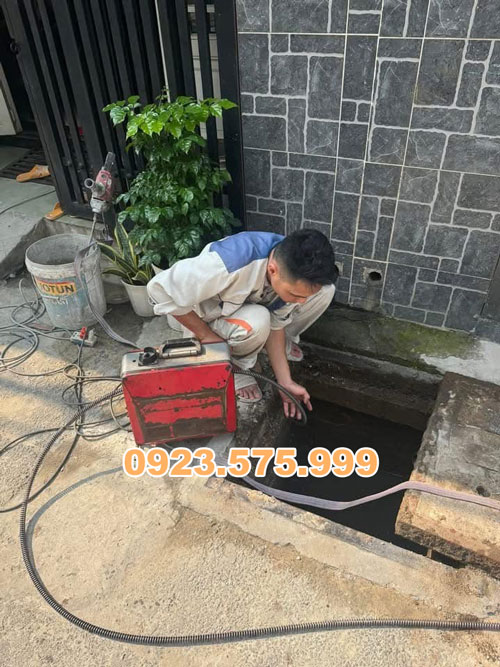 Kiến Môi Trường - Công ty Thông Tắc Cống Uy Tín #1 tại Hà Nội 1 Thông cống tại Hà Nội