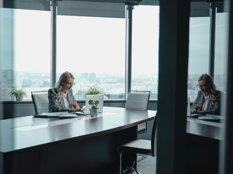 Cẩm nang bố trí phòng làm việc lãnh đạo: nguyên tắc vàng để khẳng định vị thế 3 Phòng làm việc lãnh đạo